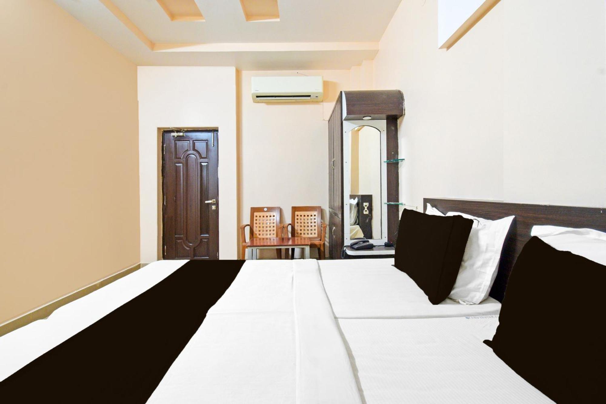 Super Hotel O Kurnool Near Kurnool Medical College Экстерьер фото