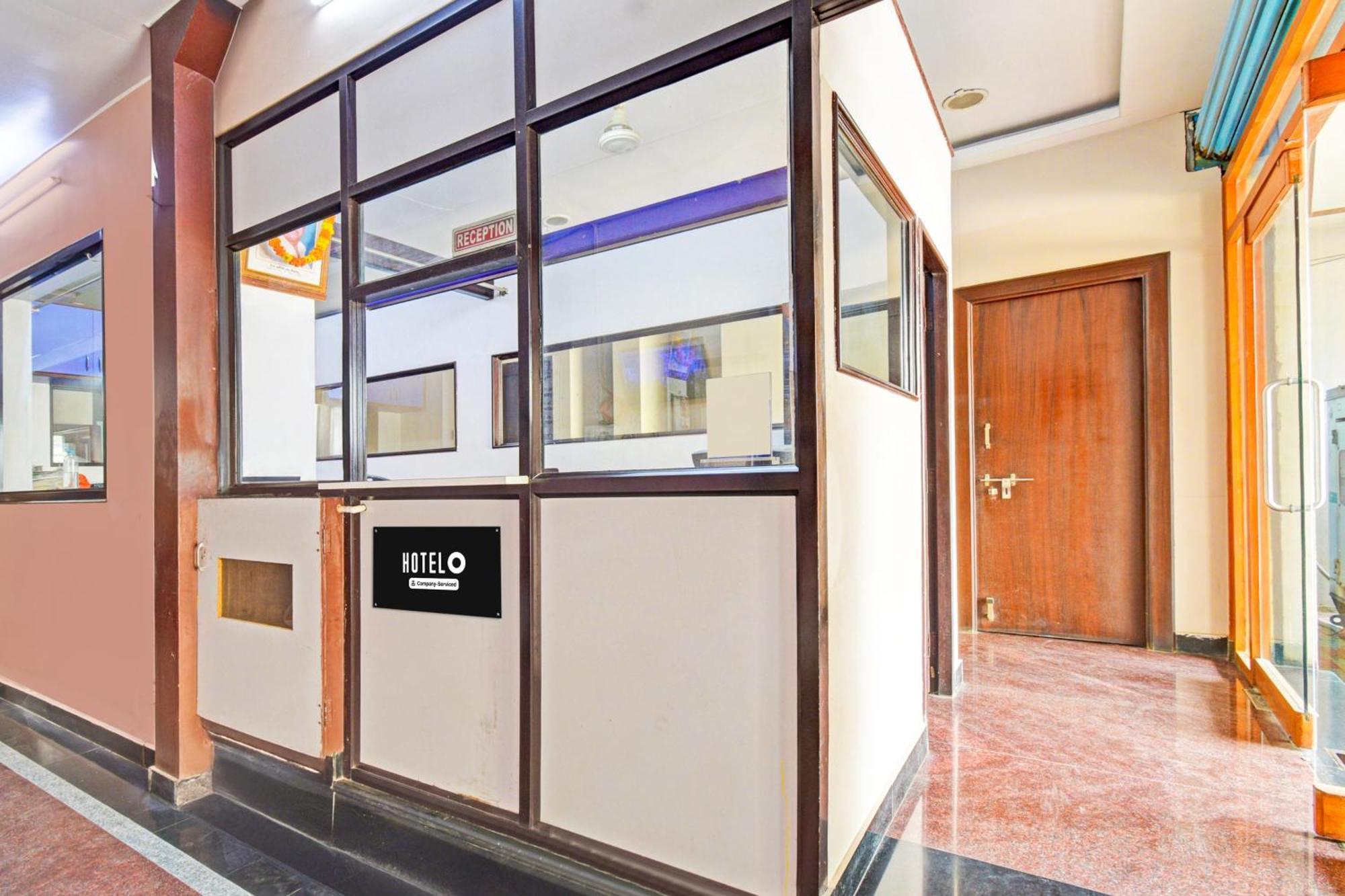 Super Hotel O Kurnool Near Kurnool Medical College Экстерьер фото