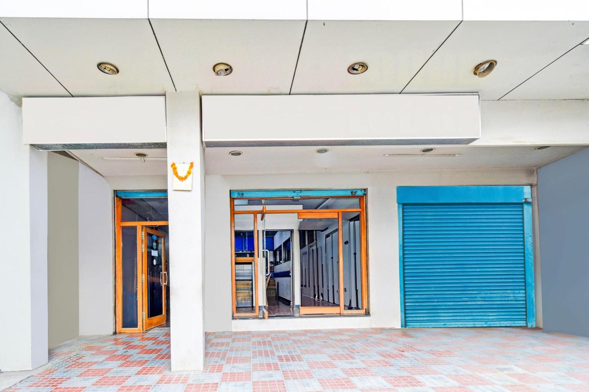 Super Hotel O Kurnool Near Kurnool Medical College Экстерьер фото